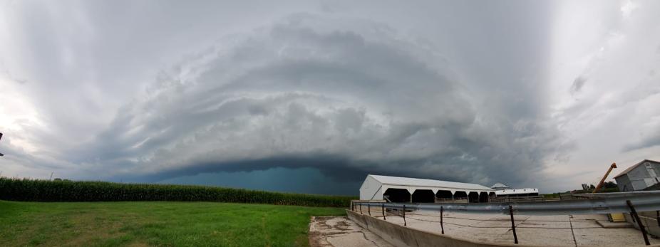 Panorama of the 2020 Midwest derecho with shelf cloud